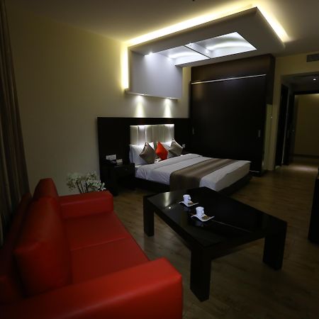 Jounieh Suites Boutique Hotel Екстер'єр фото