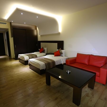 Jounieh Suites Boutique Hotel Екстер'єр фото