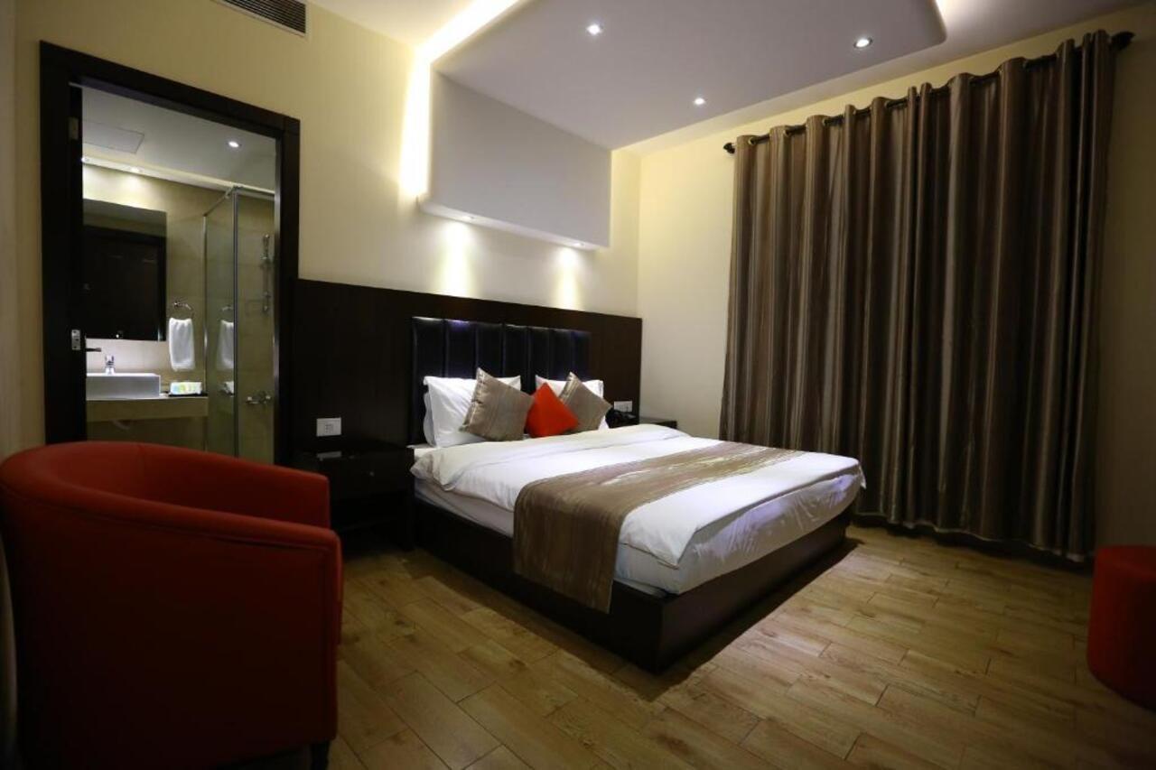 Jounieh Suites Boutique Hotel Екстер'єр фото
