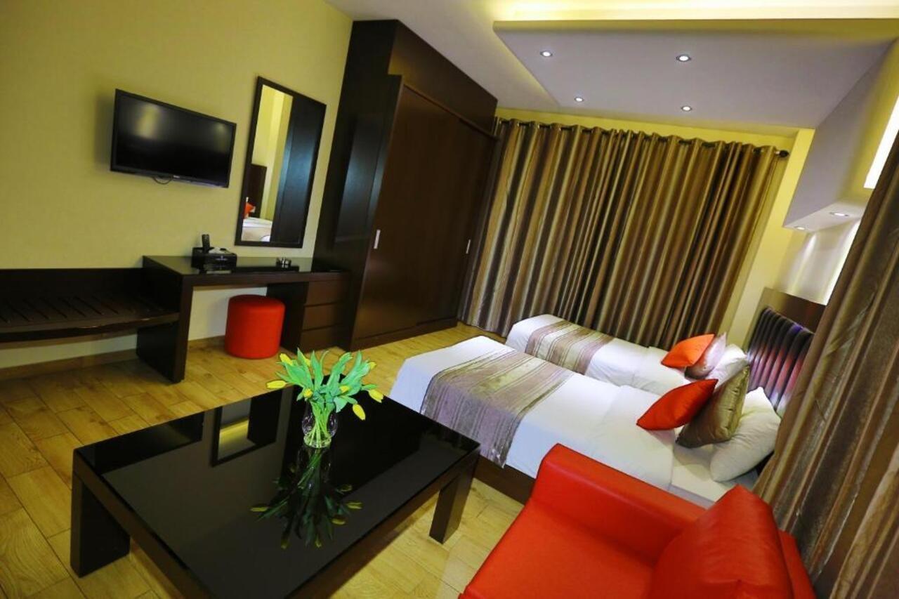 Jounieh Suites Boutique Hotel Екстер'єр фото