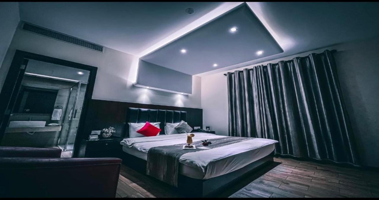 Jounieh Suites Boutique Hotel Екстер'єр фото