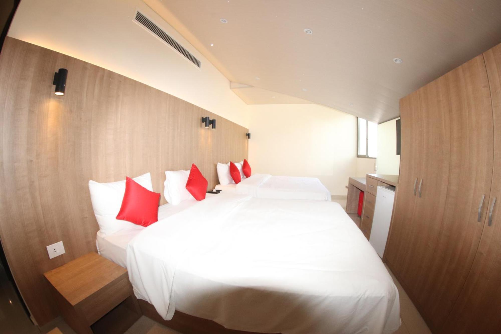 Jounieh Suites Boutique Hotel Екстер'єр фото