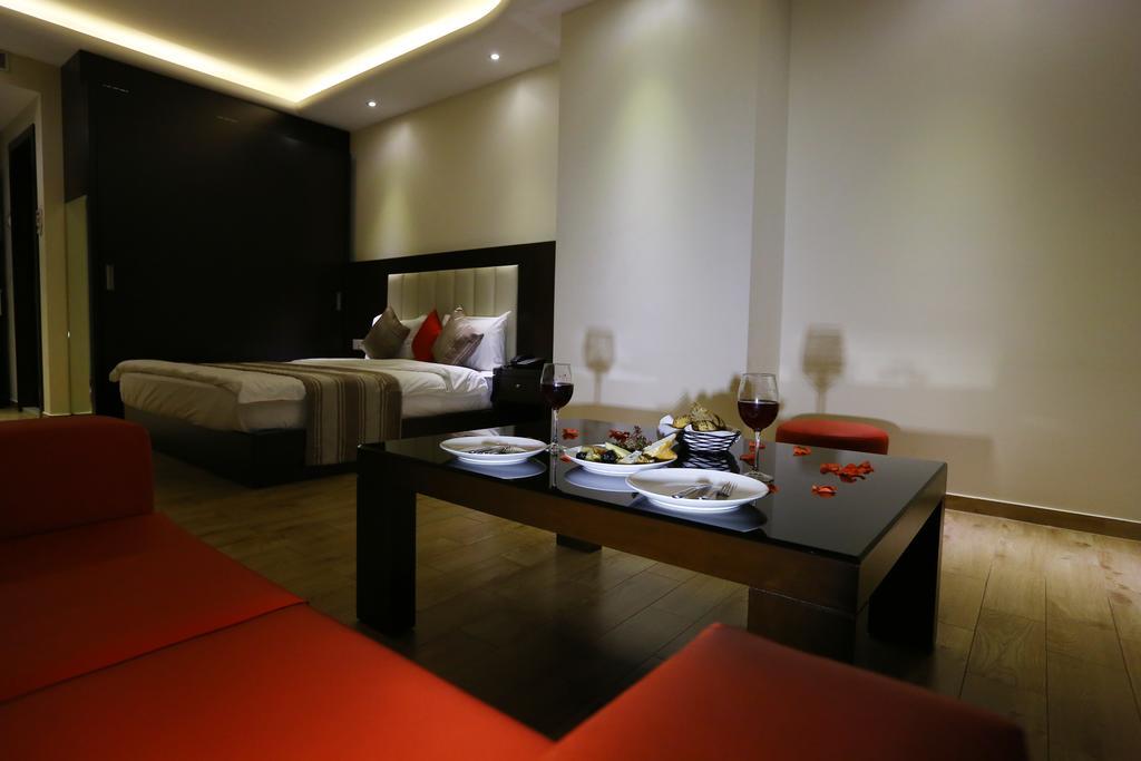 Jounieh Suites Boutique Hotel Екстер'єр фото