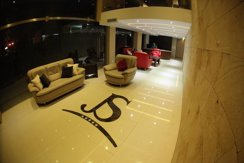 Jounieh Suites Boutique Hotel Екстер'єр фото