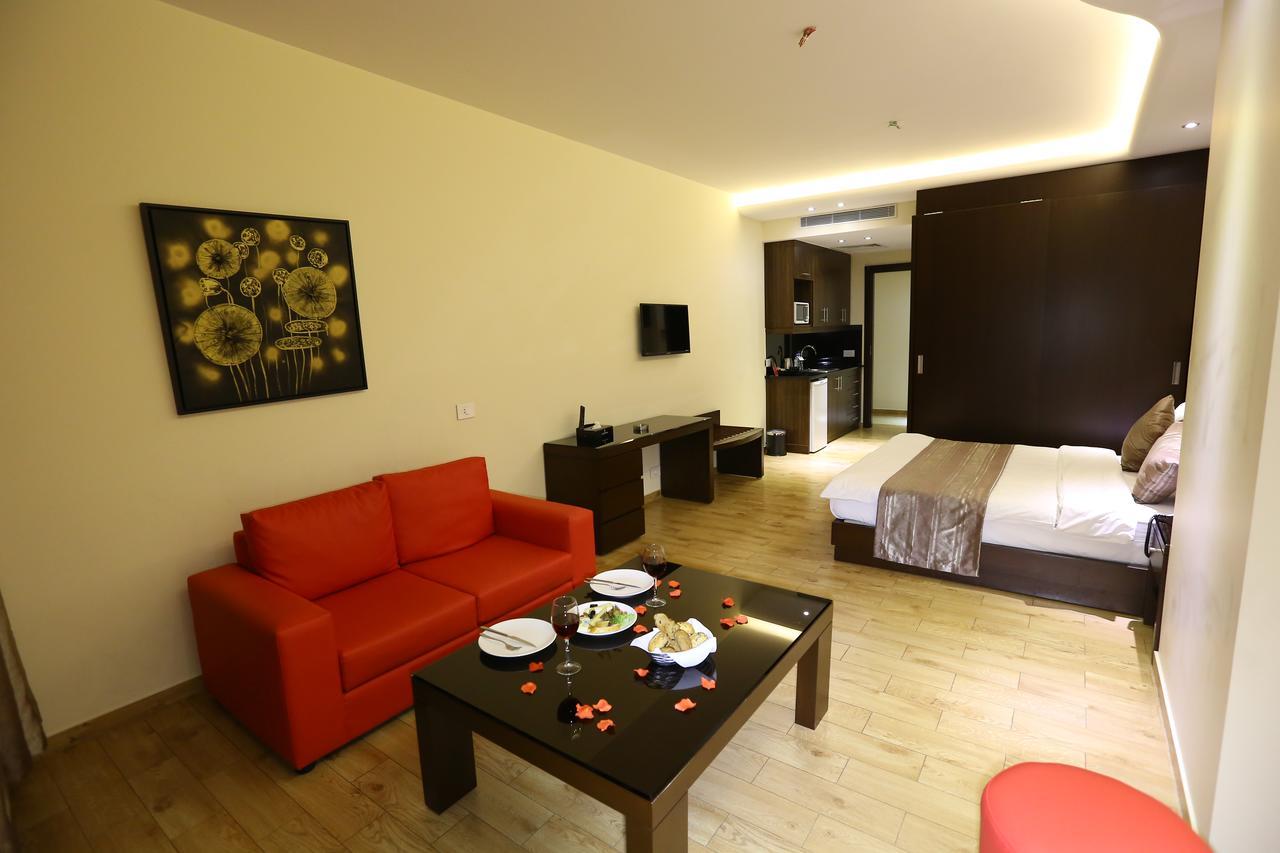 Jounieh Suites Boutique Hotel Екстер'єр фото